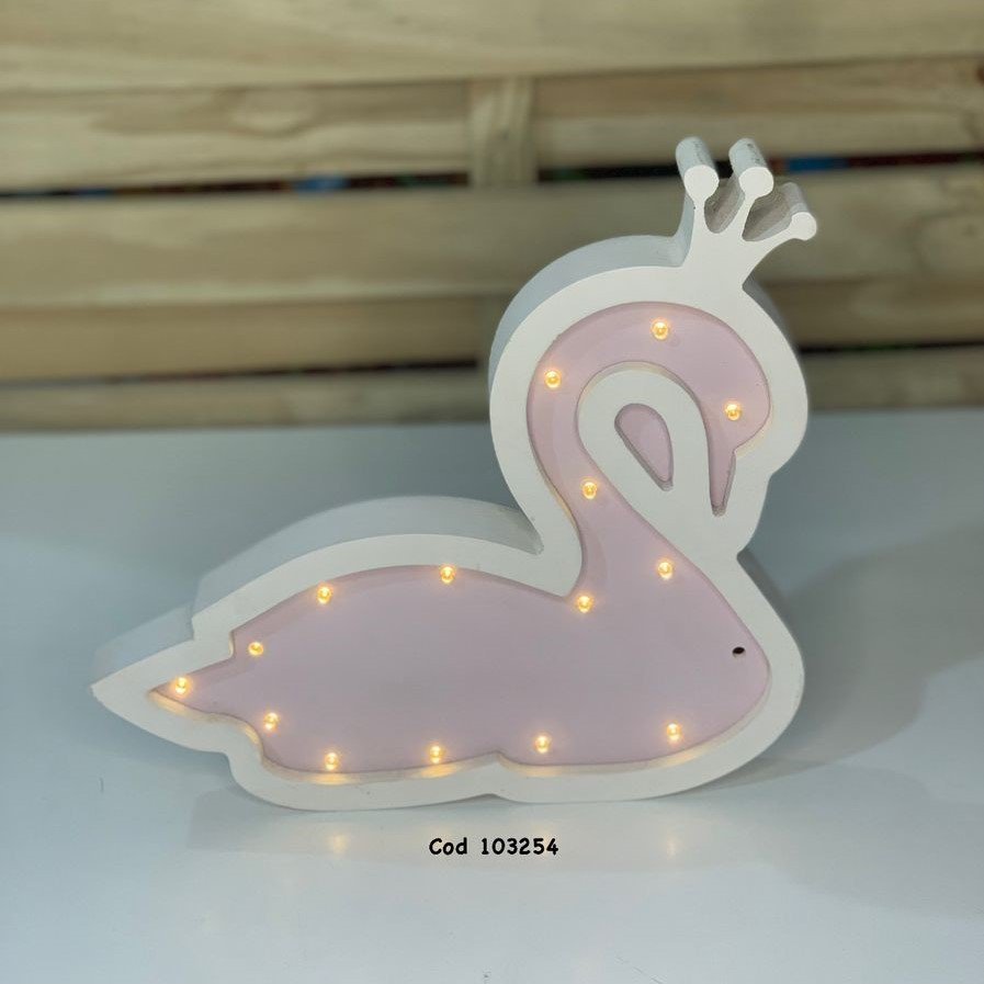 CISNE DECORATIVO EM MADEIRA COM LED 25X24CM 103254