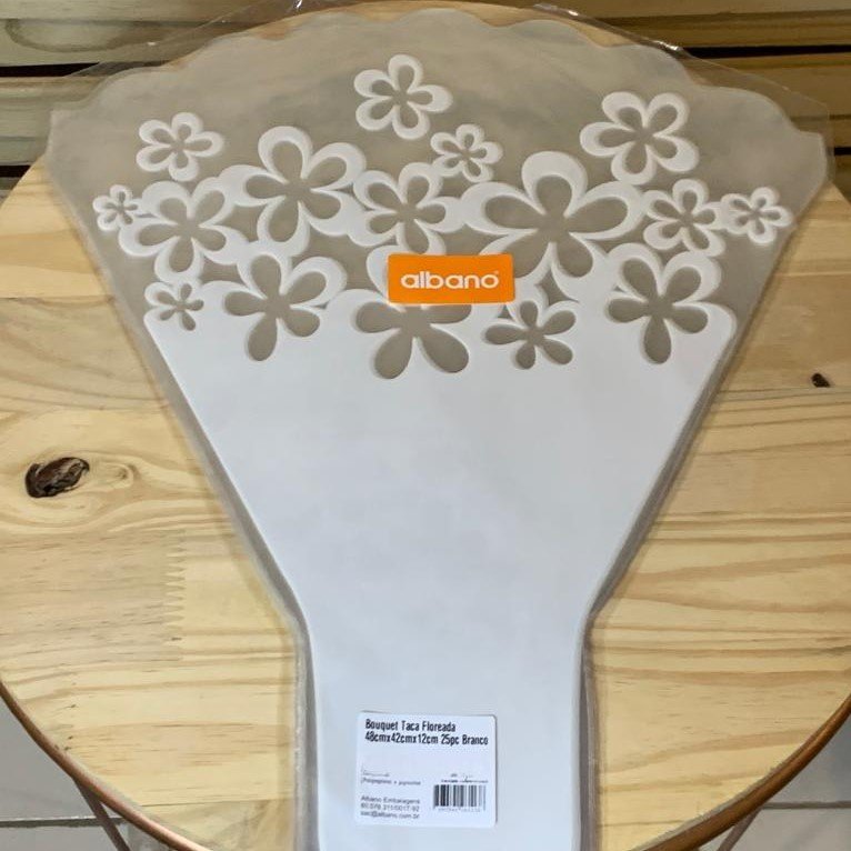 BOUQUET TACA FLOREADA 48CMX42CMX12CM 25PC BRANCO 26113