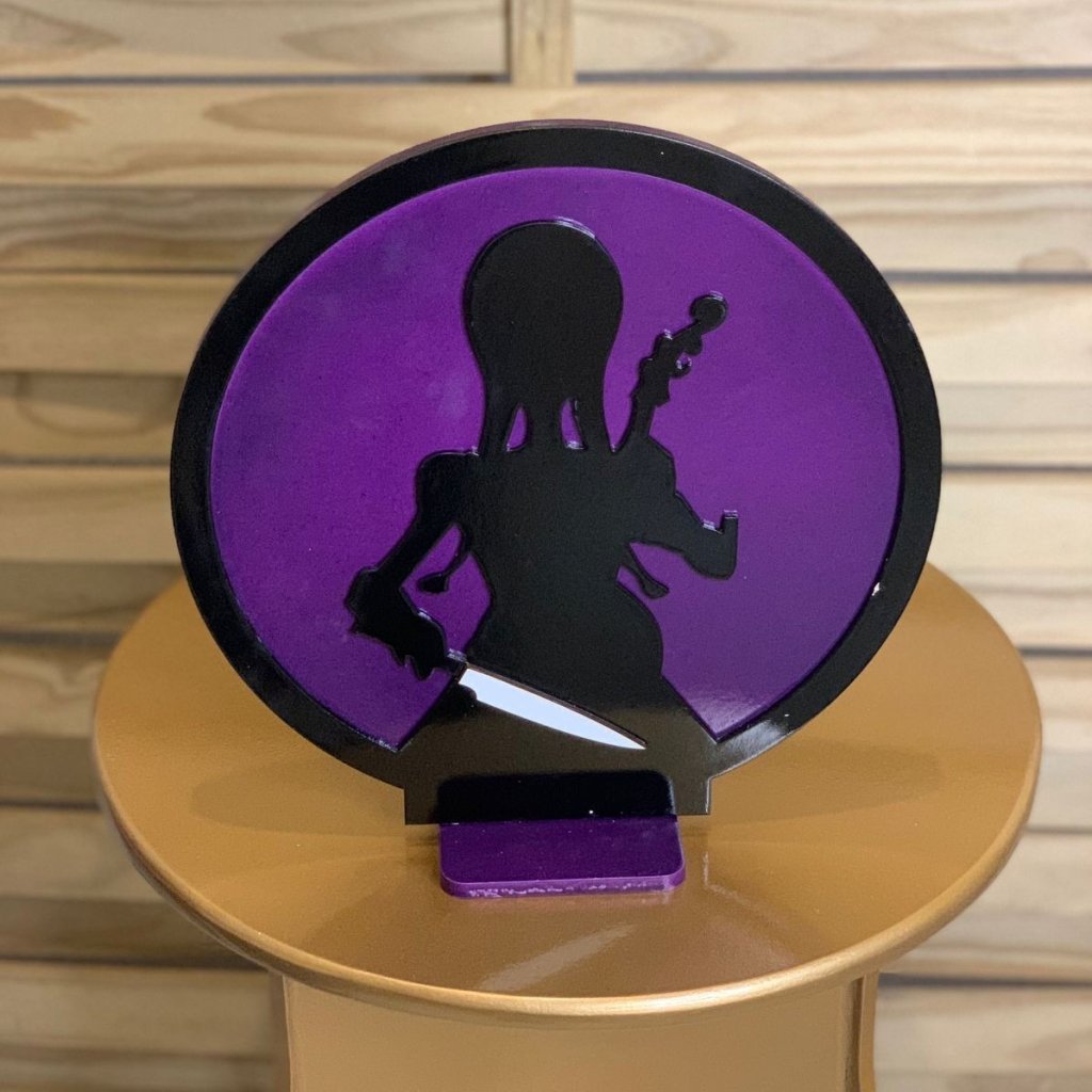 DISPLAY WANDINHA C/FUNDO ROXO 27CM 447144