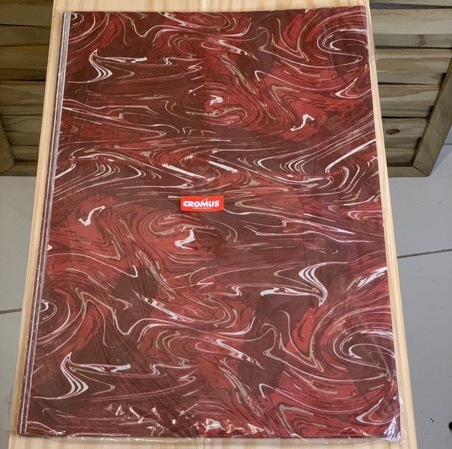 PAPEL SEDA MARMORIZADO VERMELHO 49X69 PT C/50 UN 12100147 002036