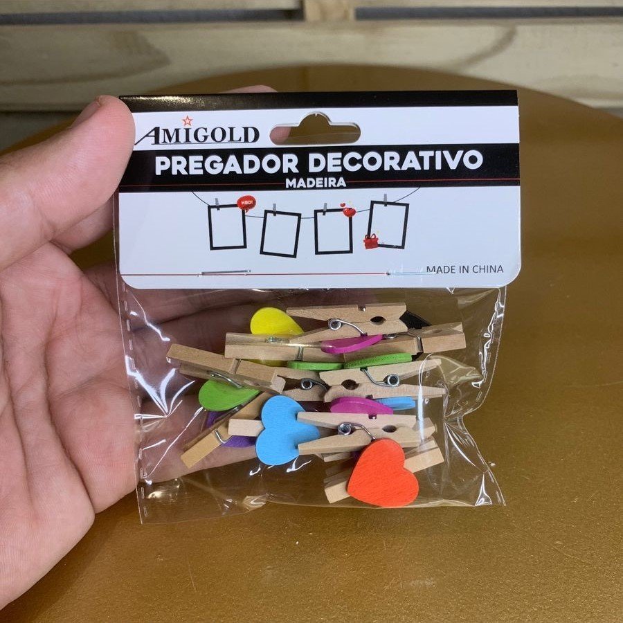 PREGADOR DECORADO DE MADEIRA C/12 249701
