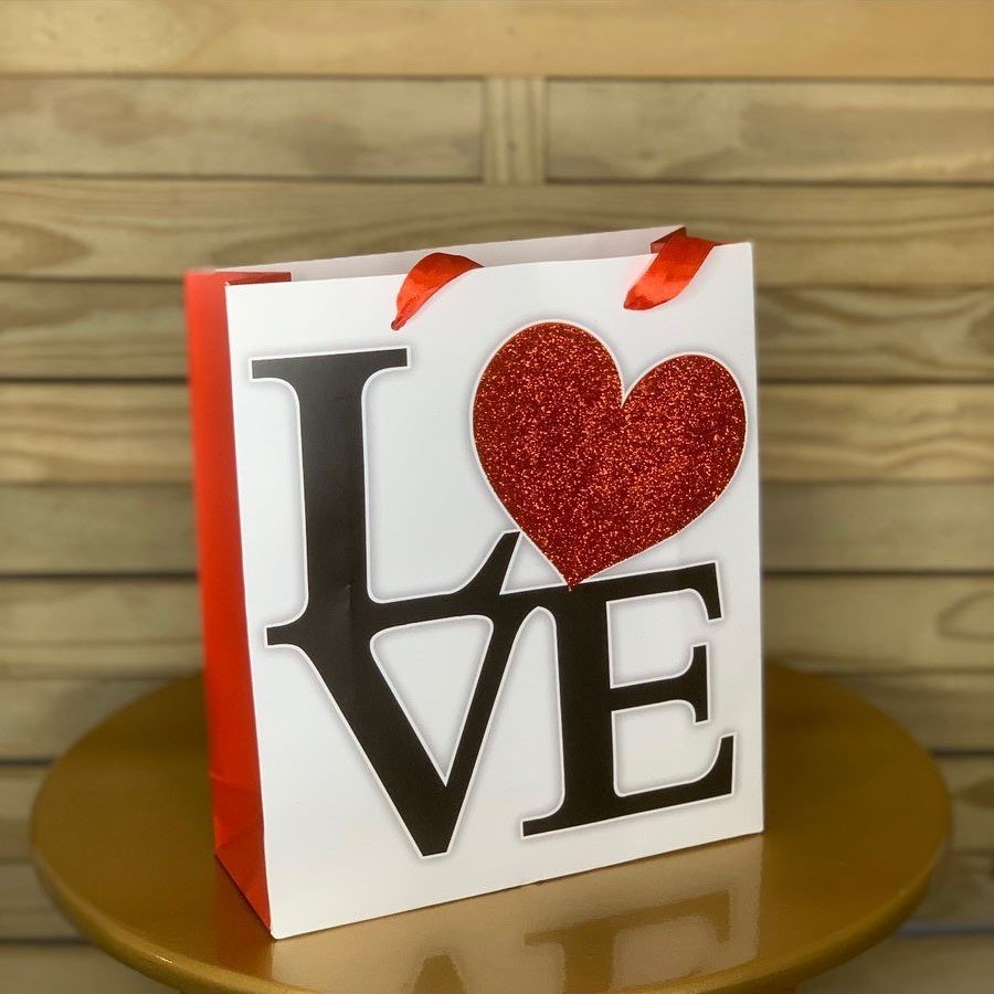 SACOLA DE PAPEL PARA PRESENTE LOVE 21X24X8CM 253364