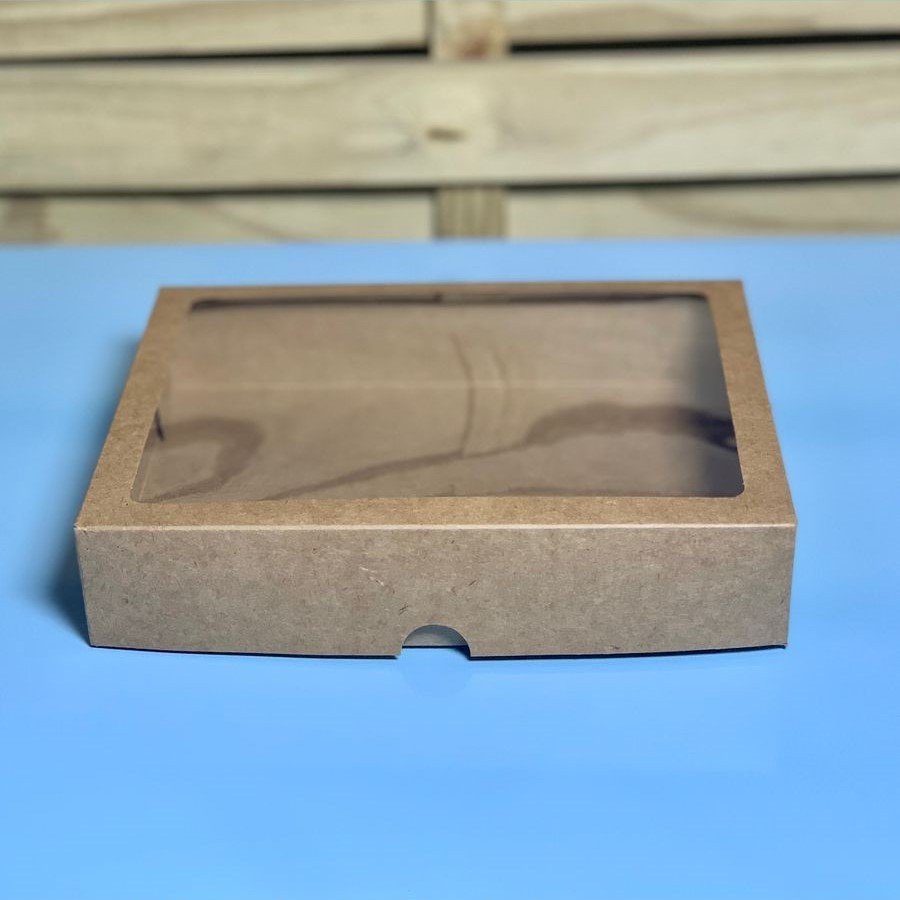 CAIXA KRAFT C/VISOR 20DOCES A4XC20XL16CM C/10 UNID 136410