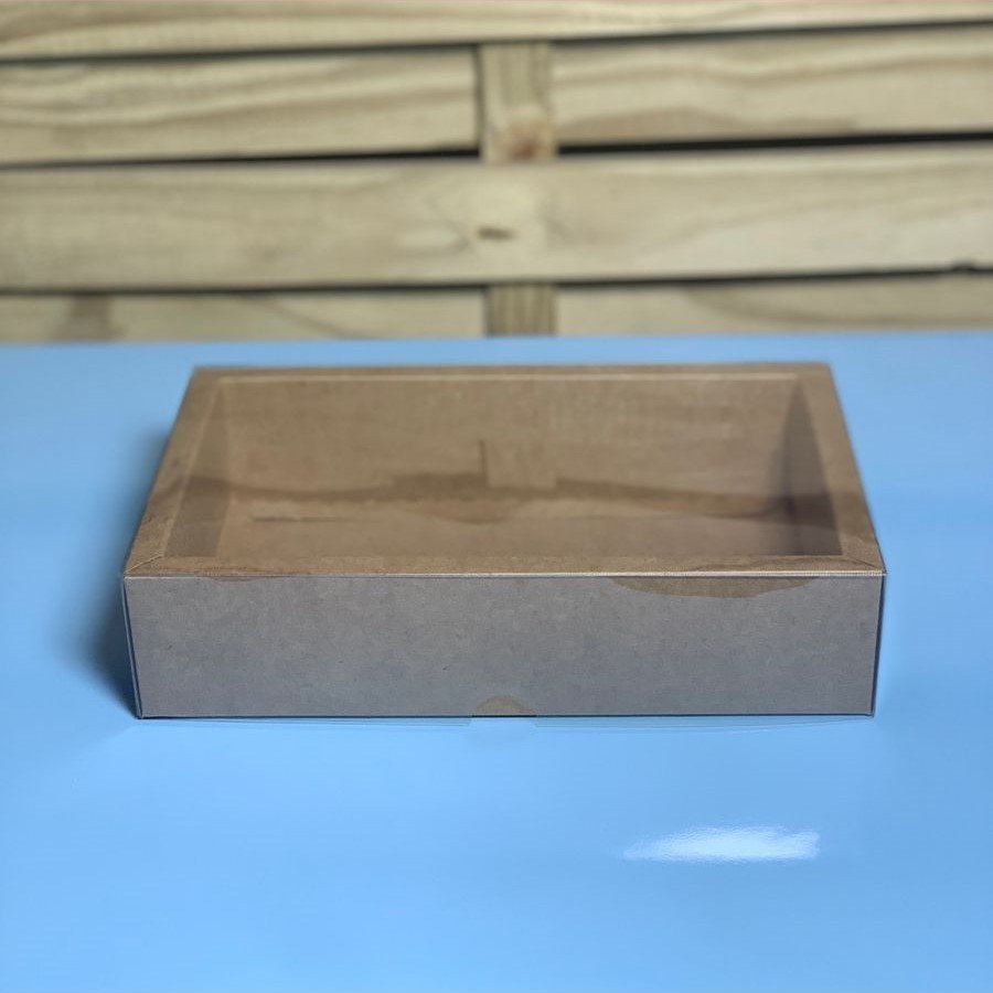 CAIXA ALTA COM MOLDURA 15DOCES KR A5XC20XL12CM C/10UN 132665