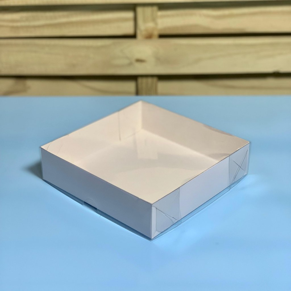 CAIXA BASIC 16DOCES BRANCO A04XC16XL16CM C/10UN 132771