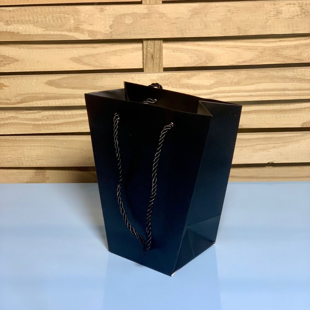 BOLSA DE PAPEL PARA PRESENTE 20CMX18CMX10CM C/12 055843