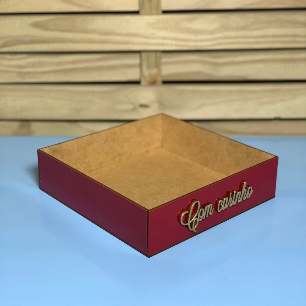BANDEJA 20X20X5CM C/FRASE MDF VERMELHO/BRANCO/PRETO 584204