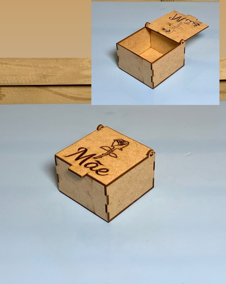 CAIXA TF C/FRASE 8X8X5CM MDF CRU MAE 633339