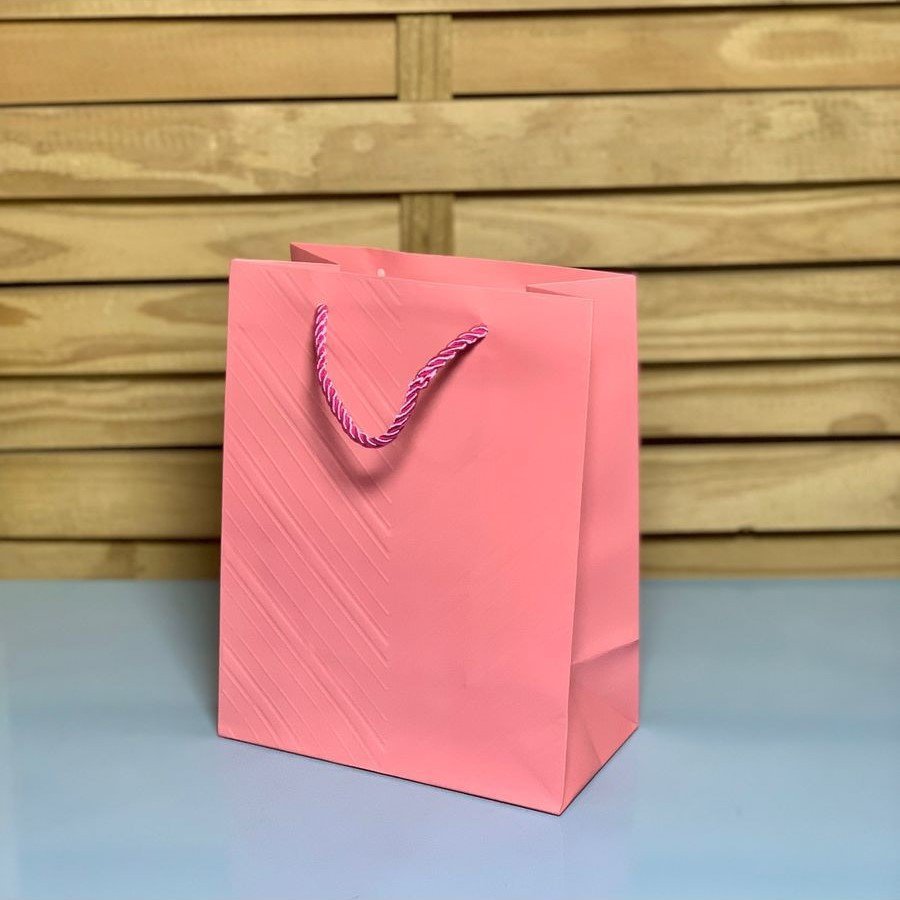 SAC0047 SACOLA PARA PRESENTE DE PAPEL 240 26X32X12CM 974016