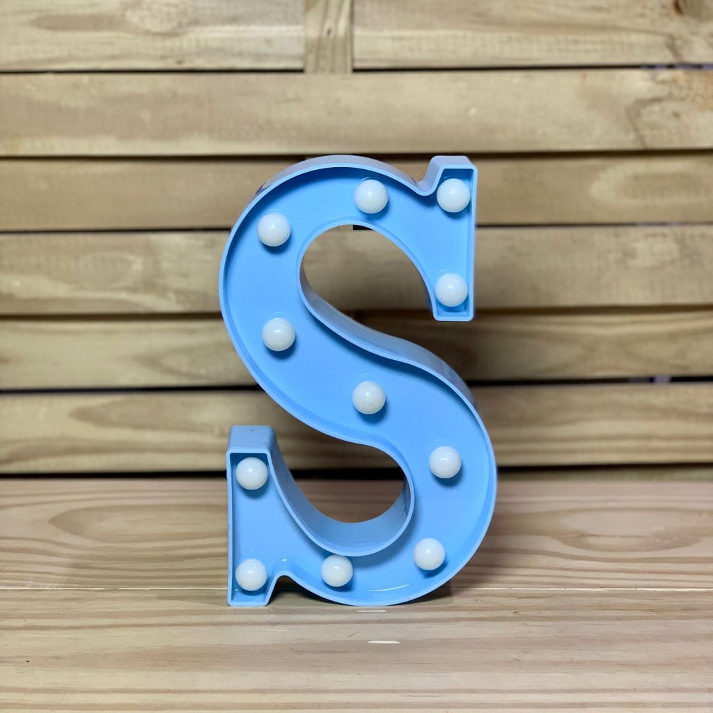 LETRA DE LED PLASTICO 22CM