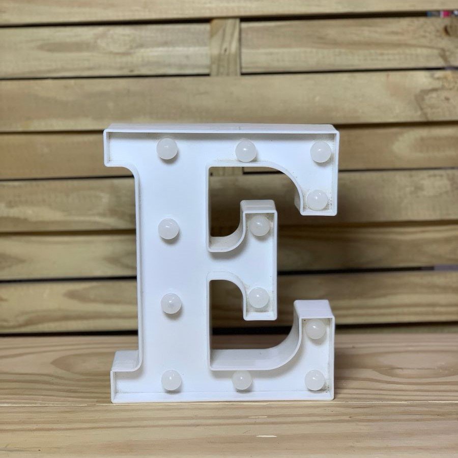 LETRA DE LED PLASTICO 22CM