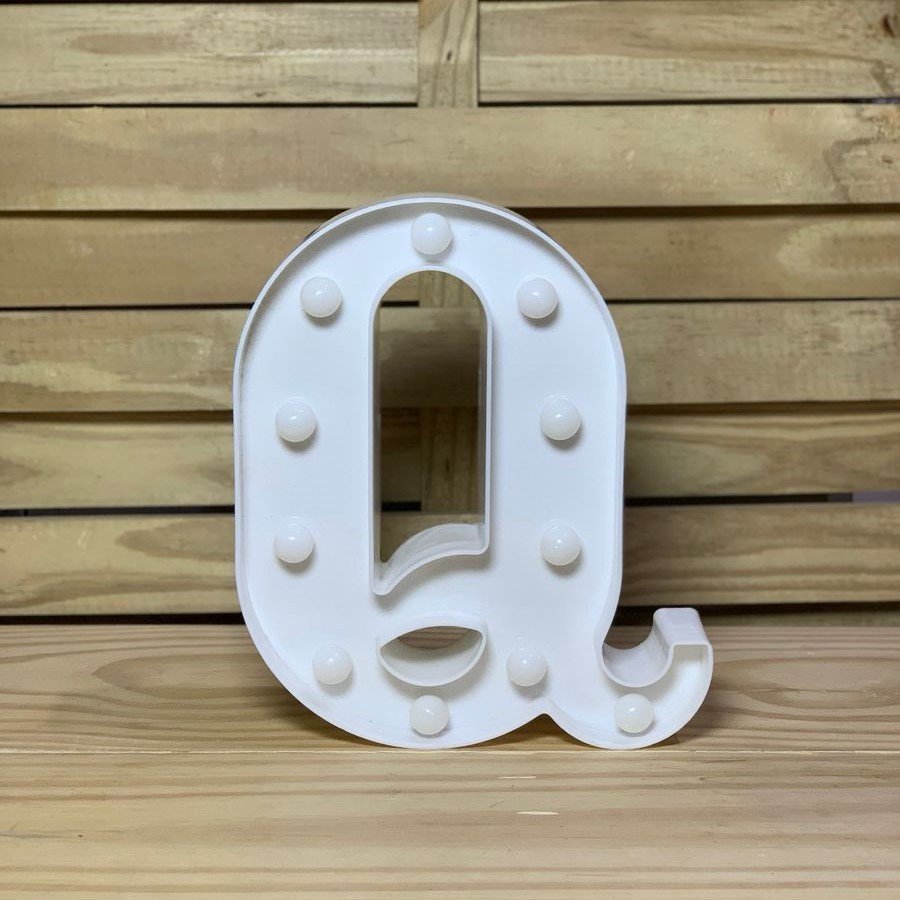 LETRA DE LED PLASTICO 22CM