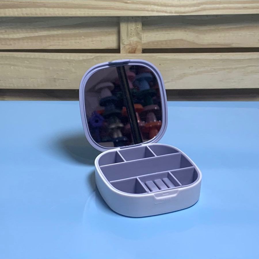 ORGANIZADOR DE COSMETICOS DE PLASTICO E VIDRO10X10X3CM 957263