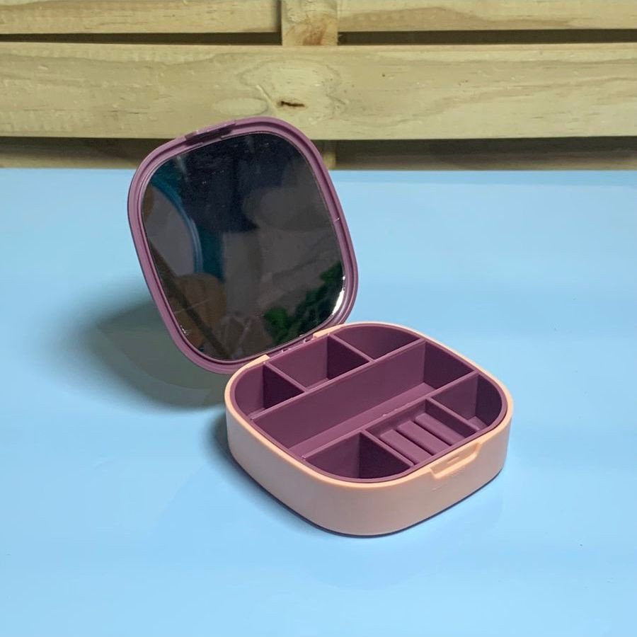 ORGANIZADOR DE COSMETICOS DE PLASTICO E VIDRO10X10X3CM 957263
