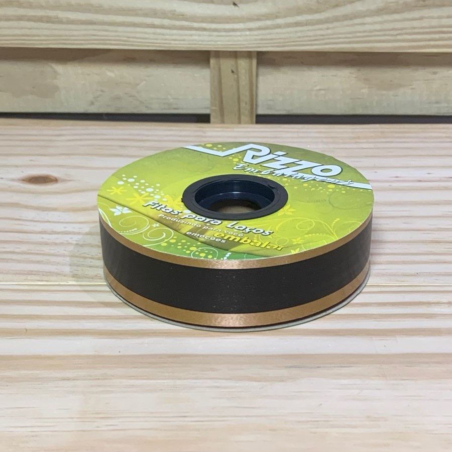 FITA PLASTICA 32MMX100M BORDER PRETO/OURO 002807