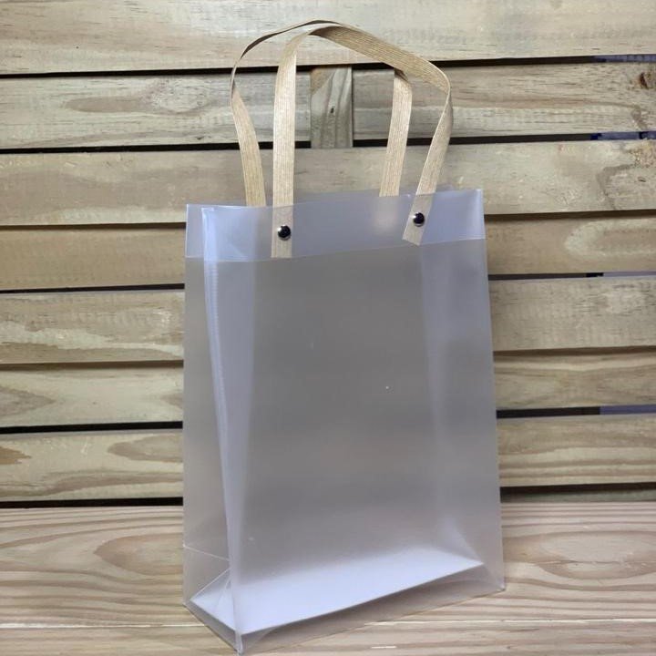 SACOLA TRNSPARENTE FOSCA 18,5X25X8CM 252534