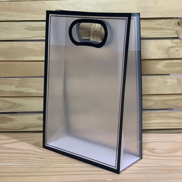 SACOLA PARA PRESENTES EM POLIPROPILENO 35X24X10CM 270545
