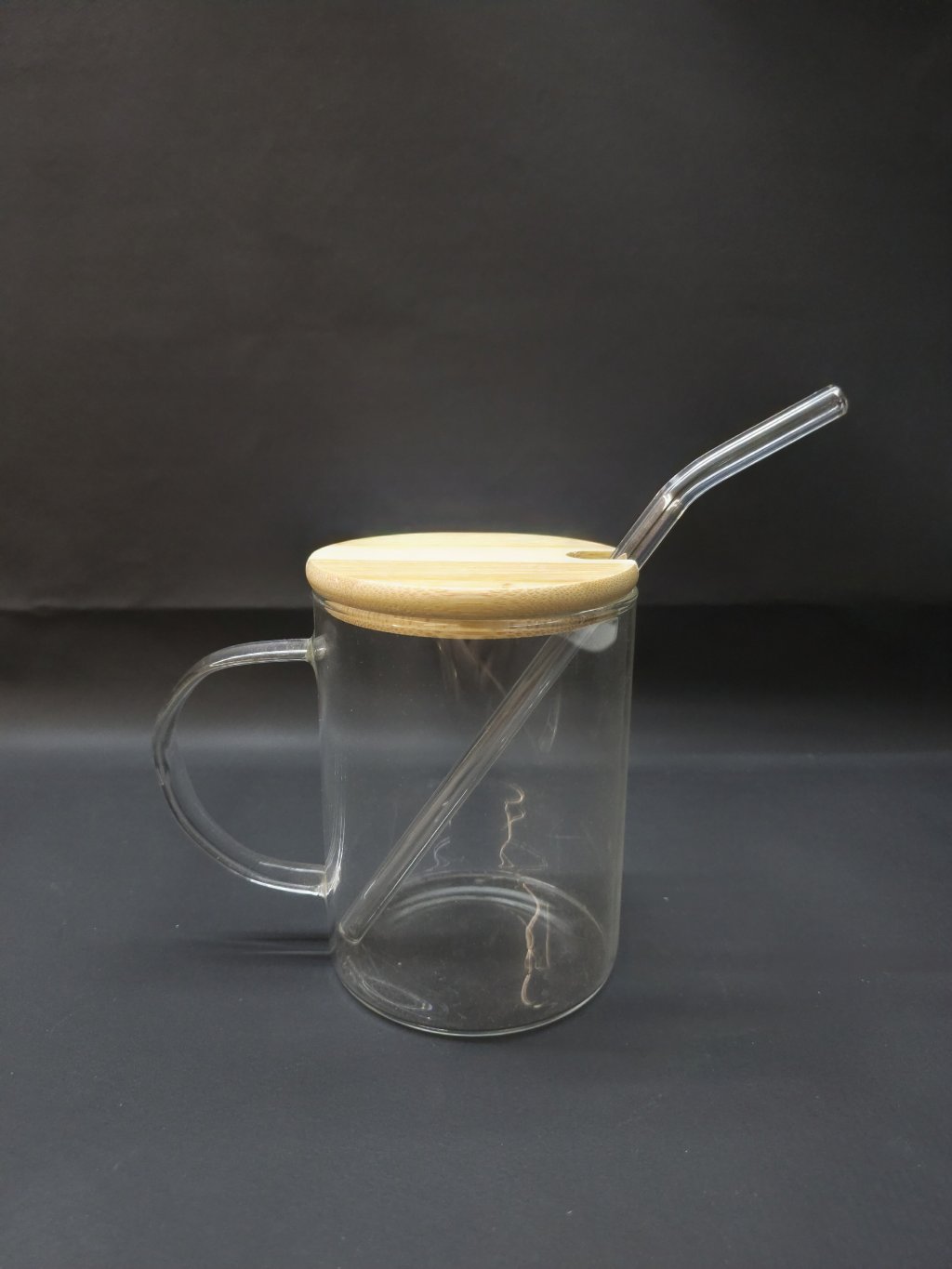 CANECA DE VIDRO COM CANUDO 9236