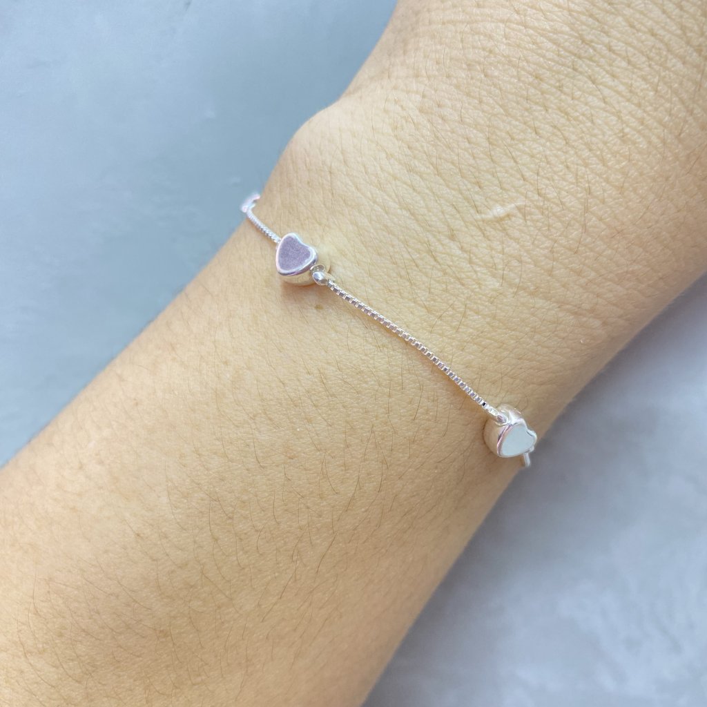 Pulseira prata folheada coração achatado 💗