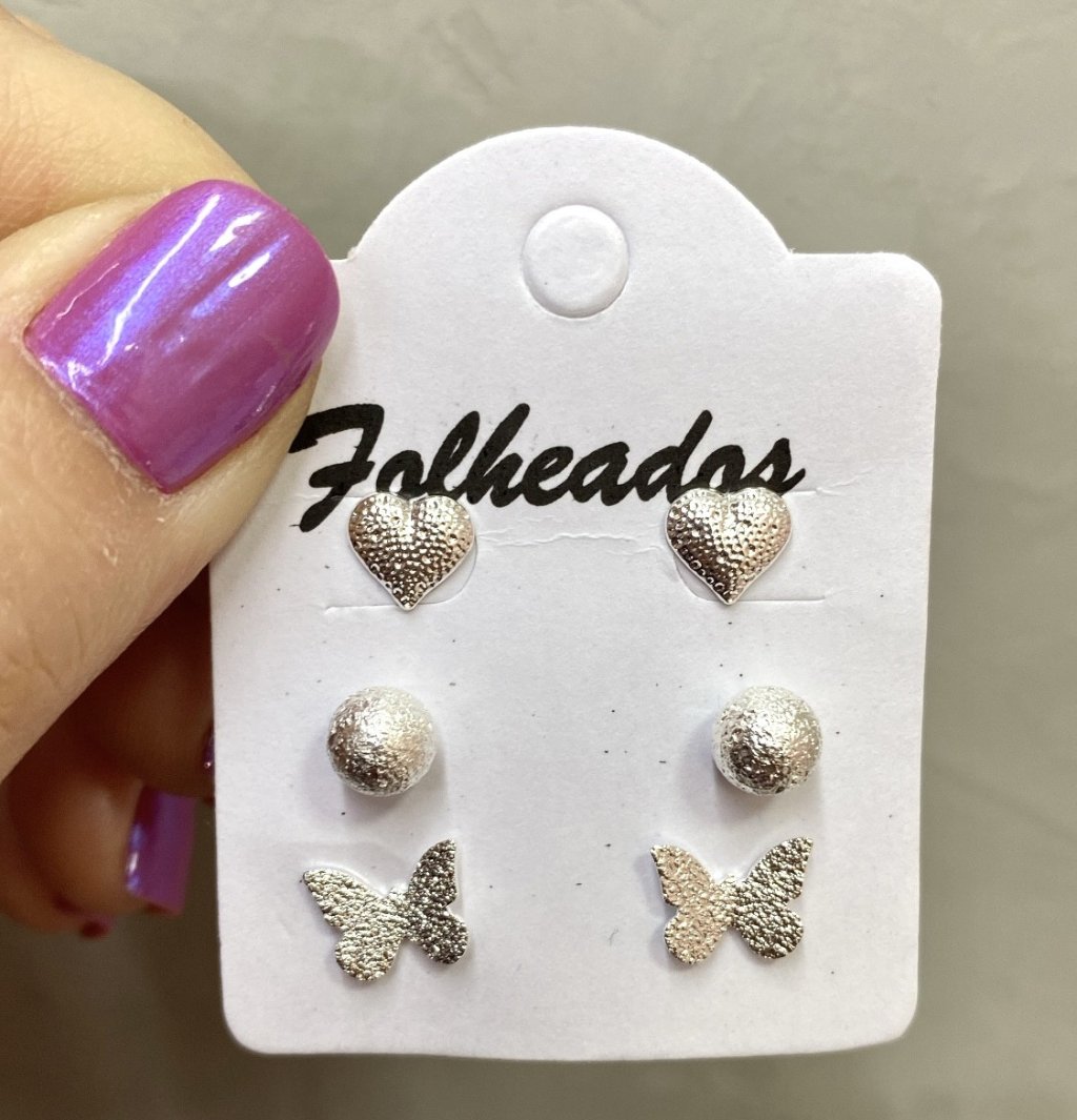 Trio de brincos prata folheado coração, bolinha e borboleta fosco ✨