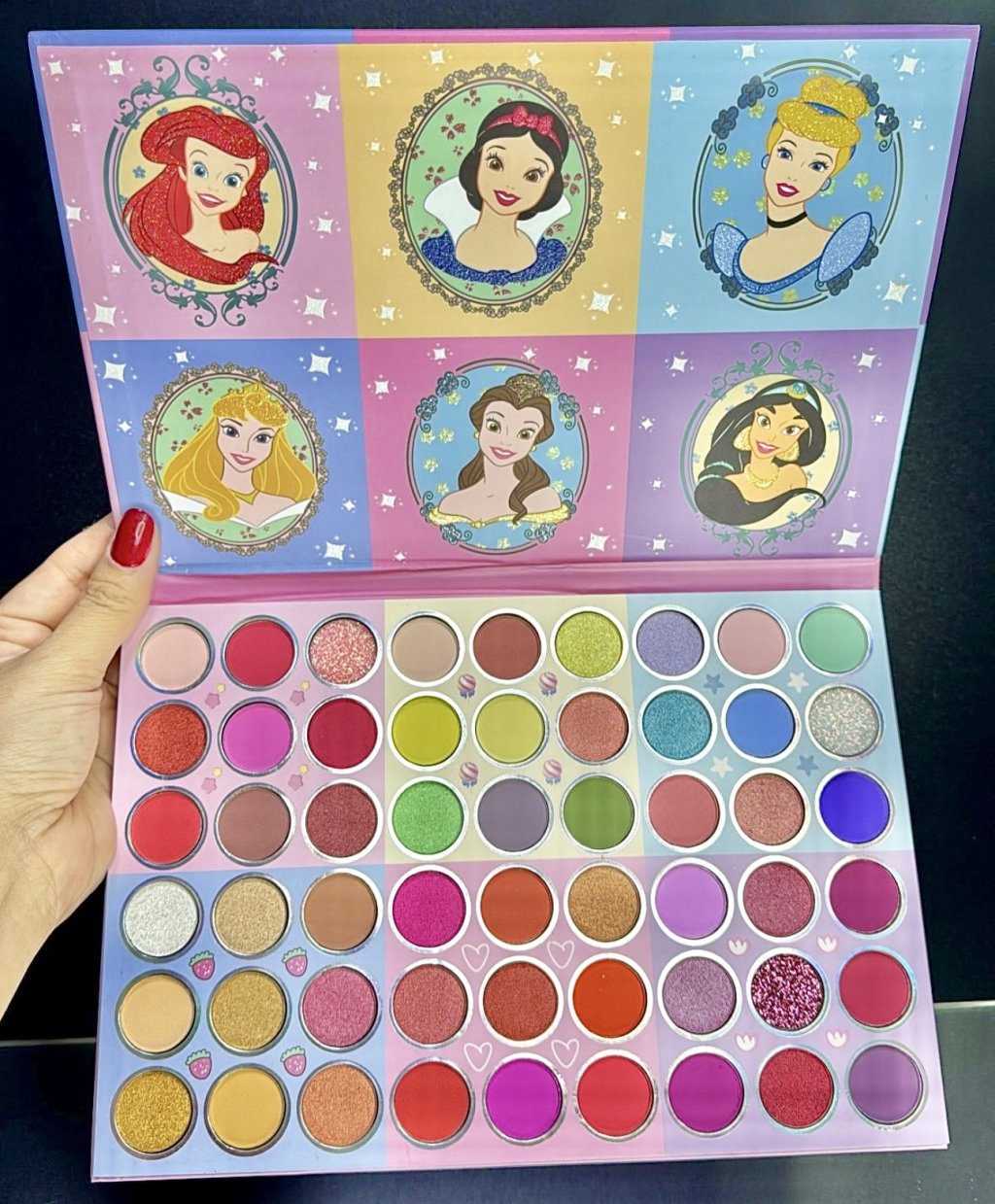 (PREMIUM) Paleta de sombra c/ 54 cores Princesas 🩷SOM0145