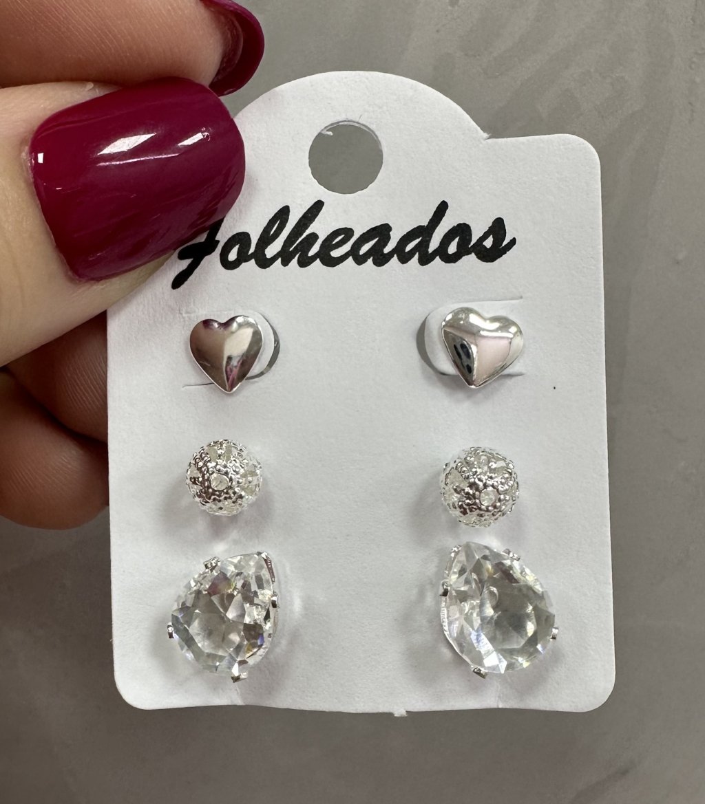 Trio de brincos prata folheado coração, bolinha detalhada e pingo de luz ✨