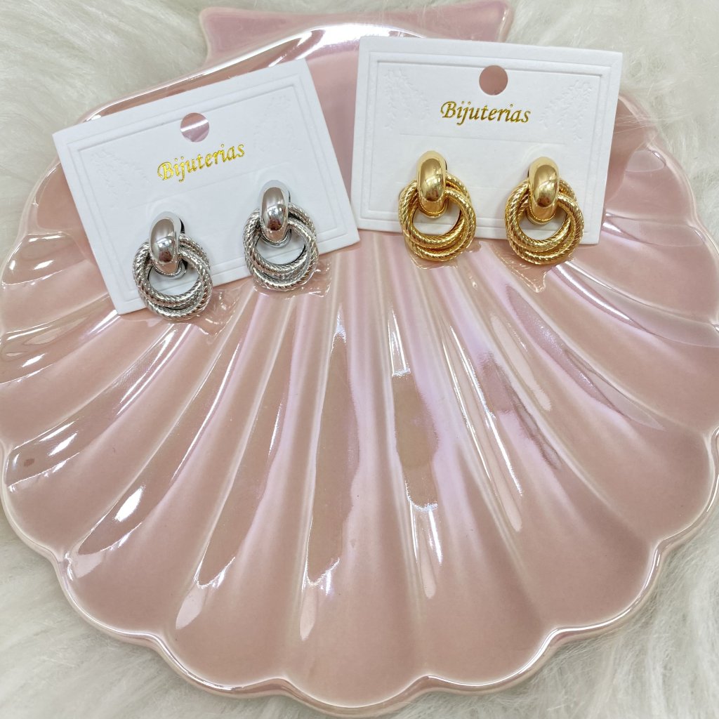 Brincos Bijoux diversos Modelo C ✨