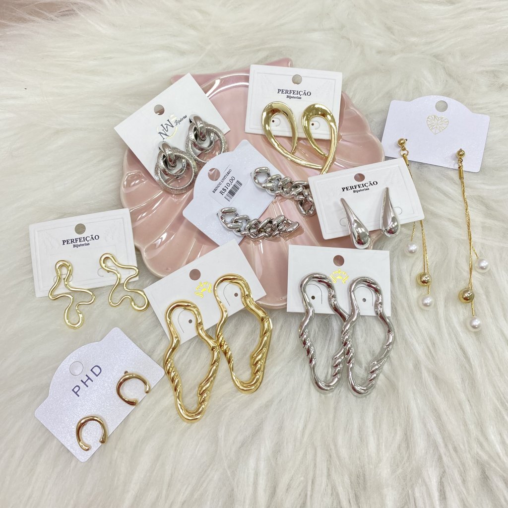 Brincos Bijoux diversos Modelos ✨