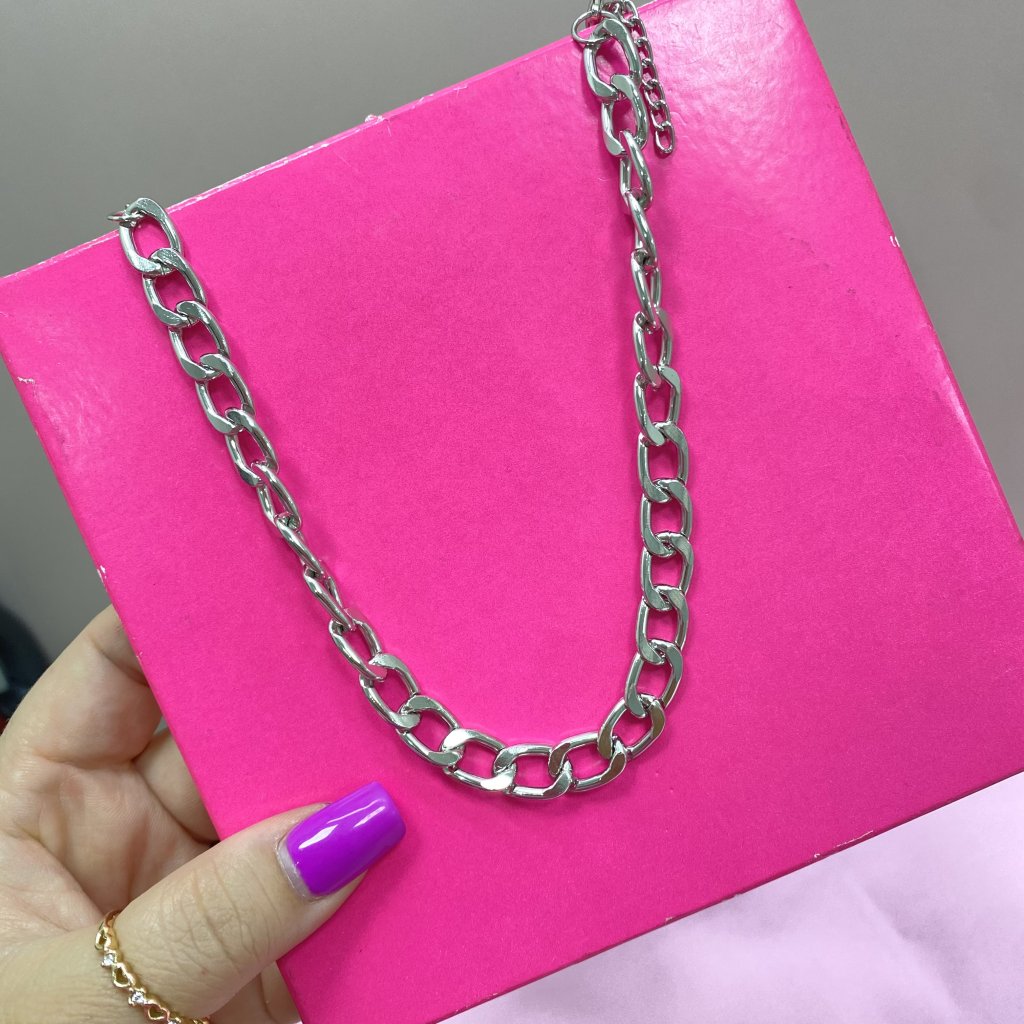 Gargantilha prata folheada modelo corrente ✨