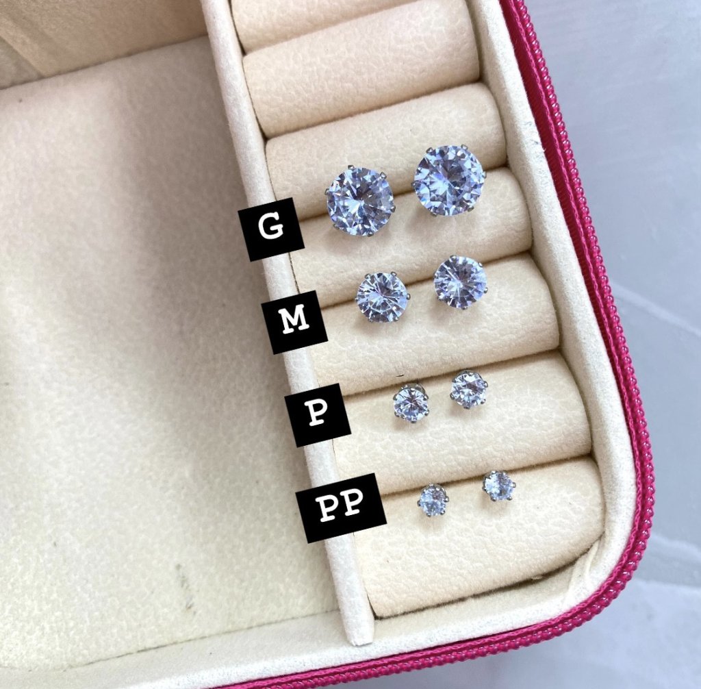 Brinco em aço inox e zircônia ✨