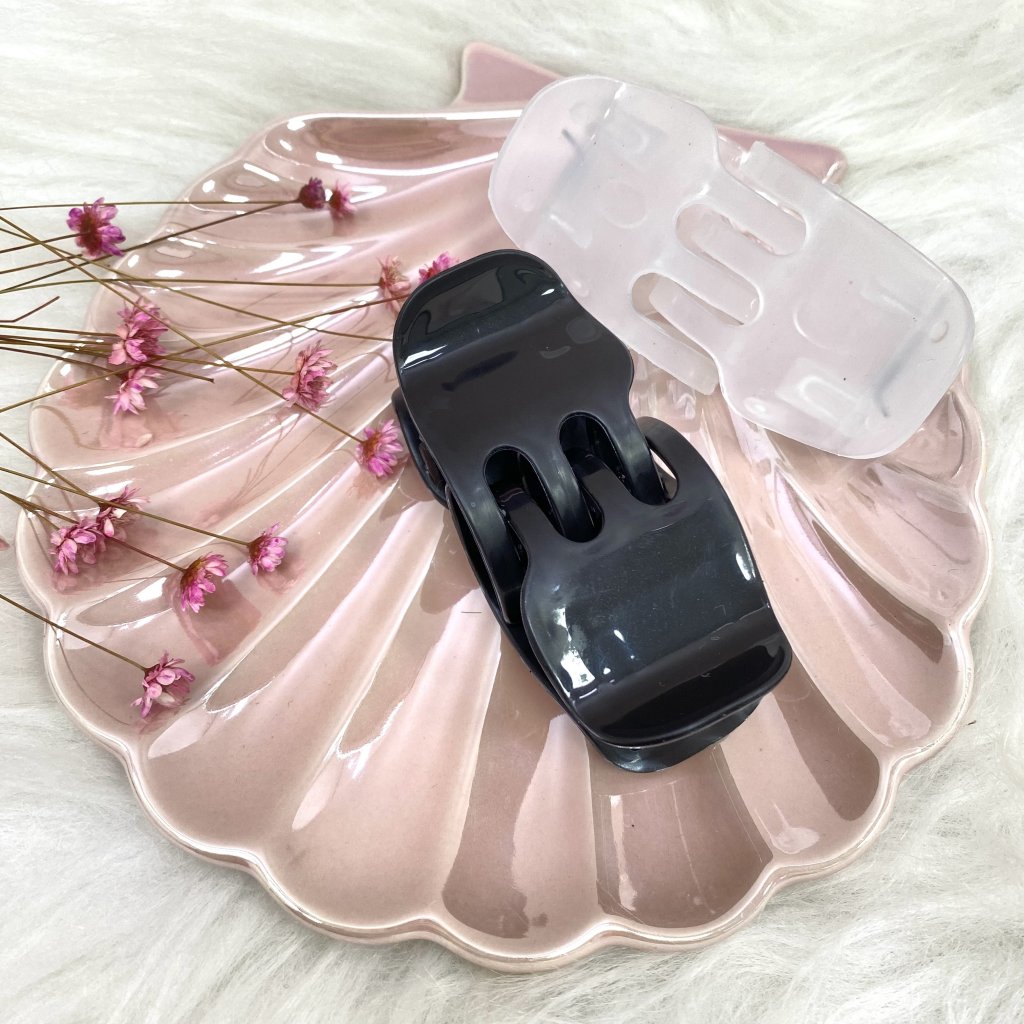 Presilha modelo piranha 1 par tamanho médio ✨