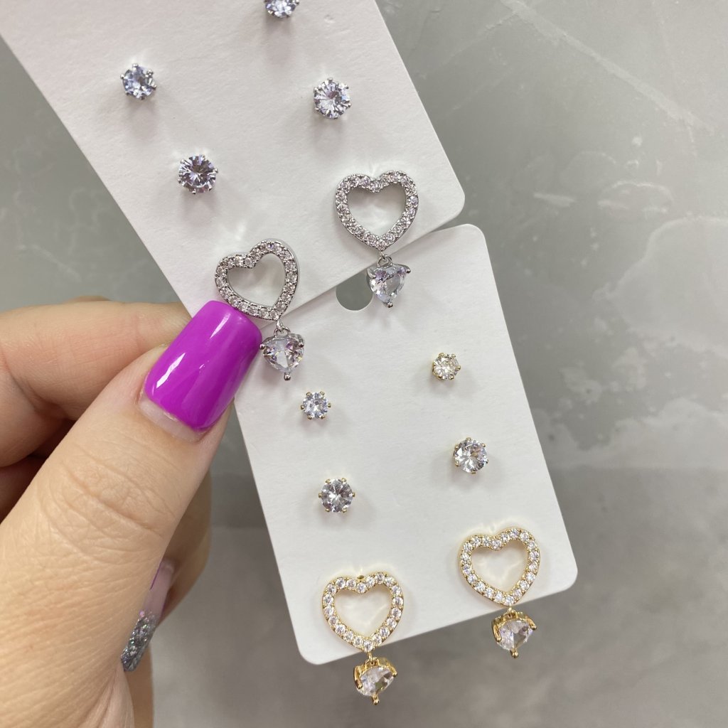 Trio de brincos Bijoux fina ponto de luz e coração cravejado ✨
