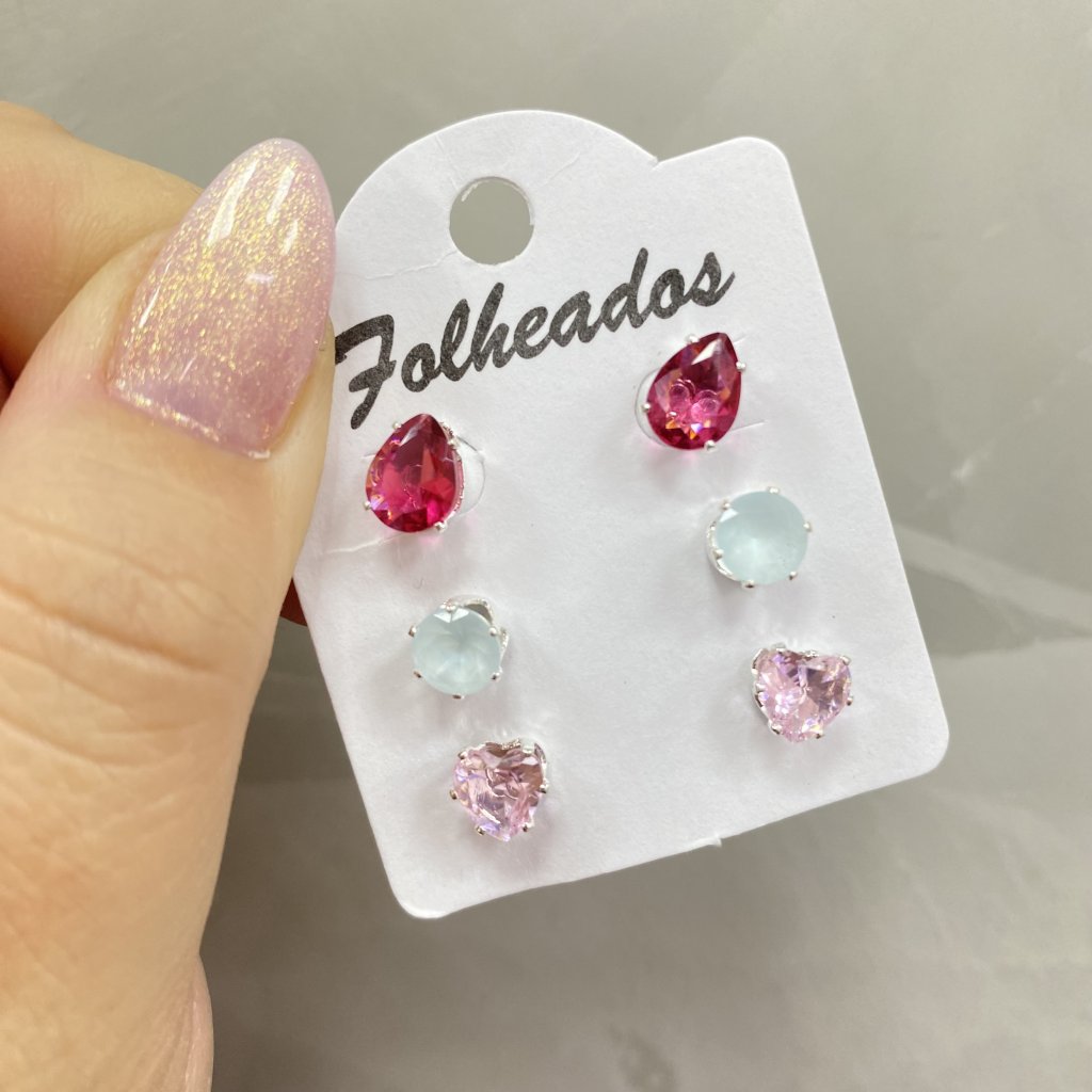 Trio de brincos prata folheado ponto de luz gota vermelha, azul claro e coração rosa 🩷 