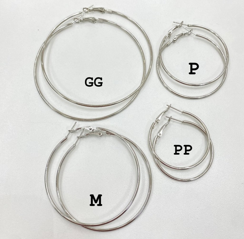 Argola fina prata folheada lisa ✨