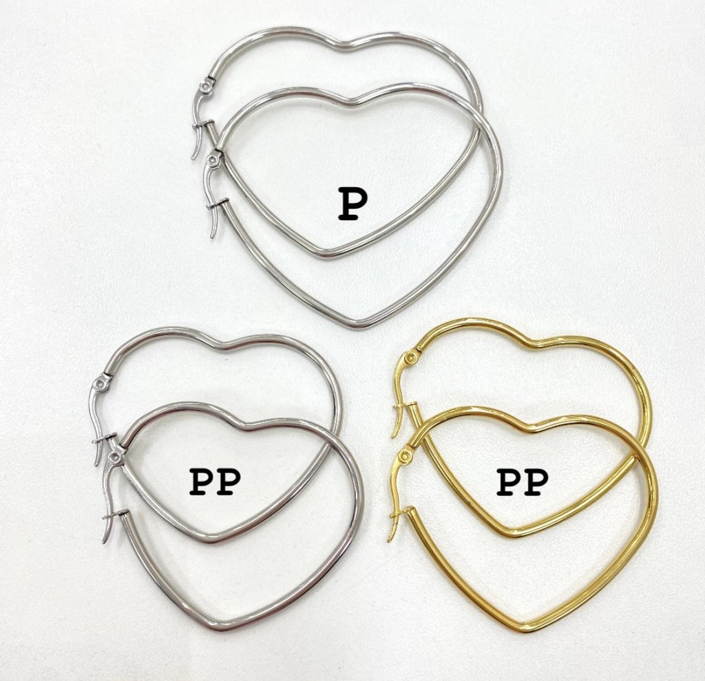Argola coração em aço inox ✨