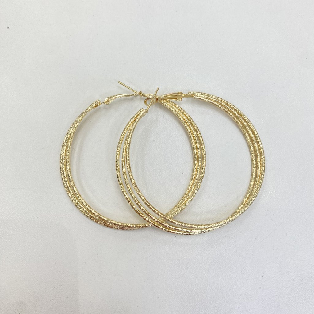 Argola 3 fio detalhado dourado Bijoux fina ✨