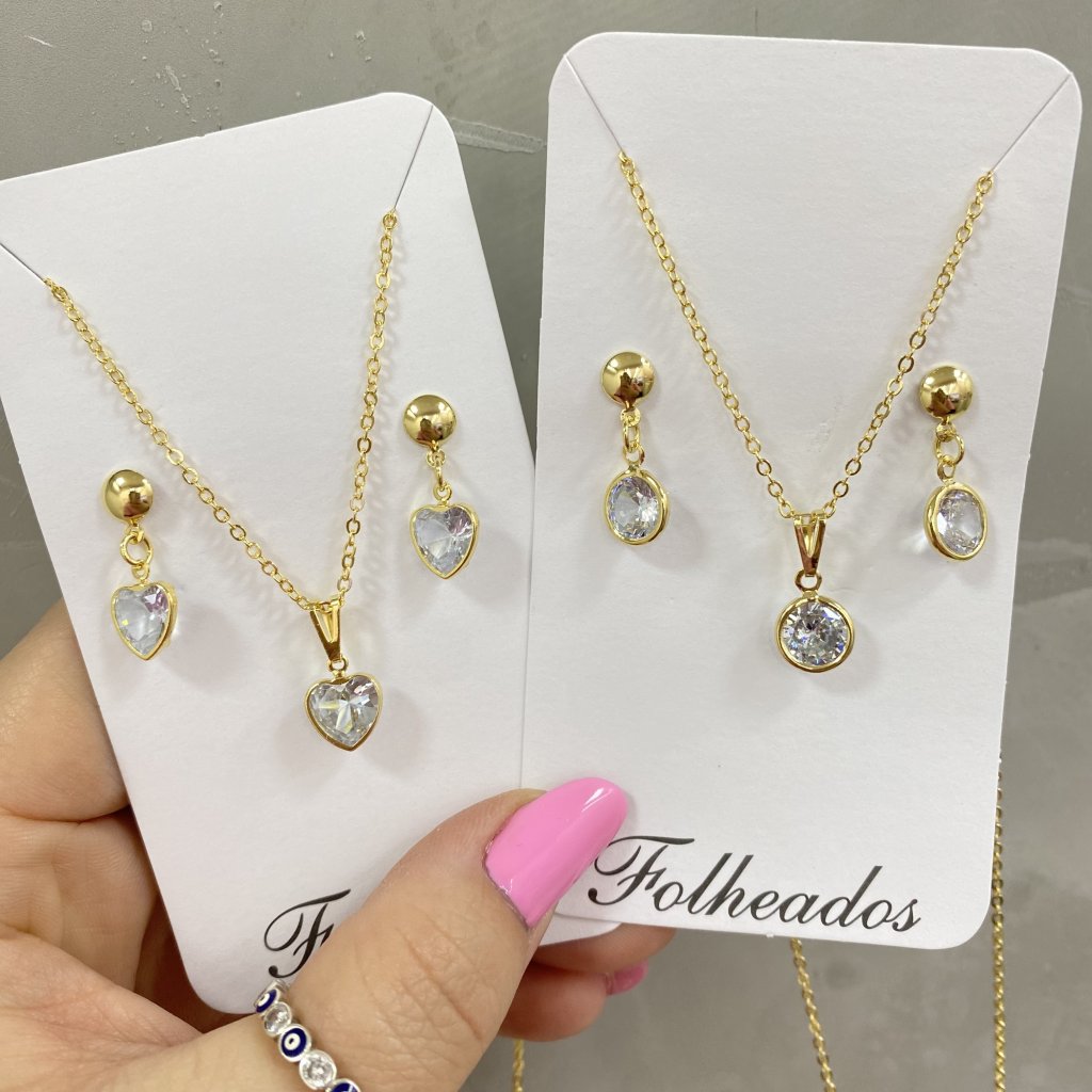 Conjunto colar e brinco dourado folheado ✨