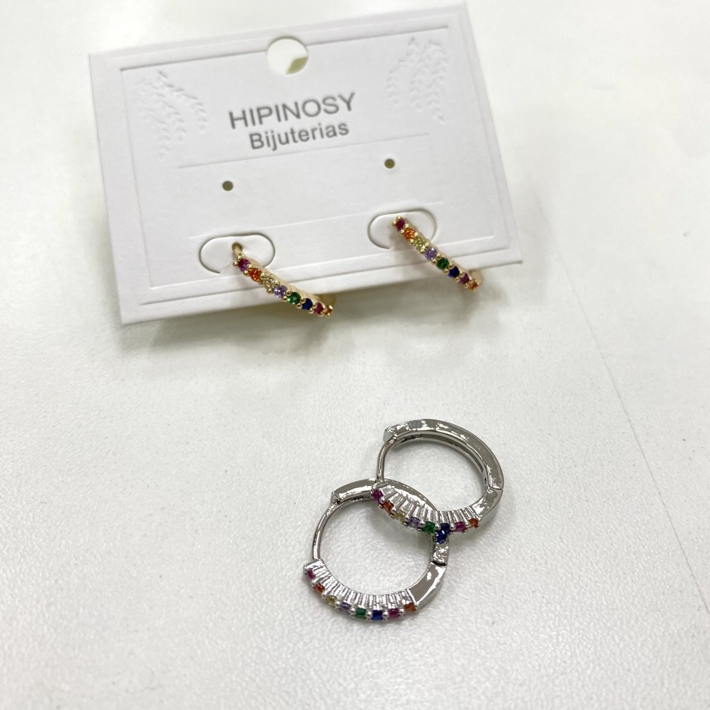 Argola pequena cravejada Bijoux fina (modelo 05) ✨