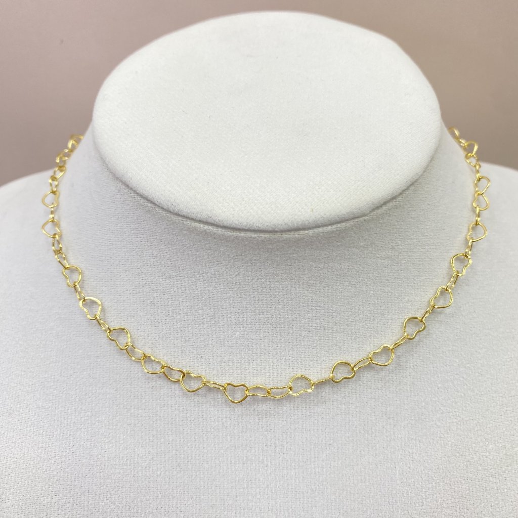 Gargantilha dourado folheado corações vazado ✨