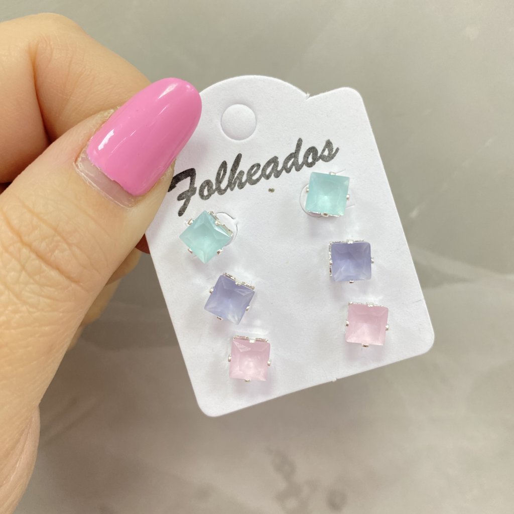 Trio de brinco prata folheado cores leitosa ponto de luz quadrada ✨