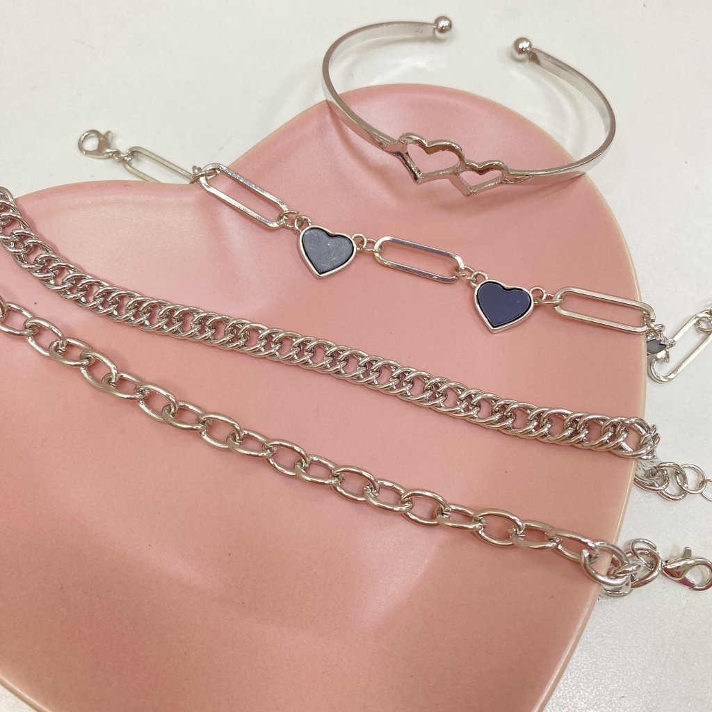 Kit pulseira e bracelete modelo coração ✨ - Dafu 