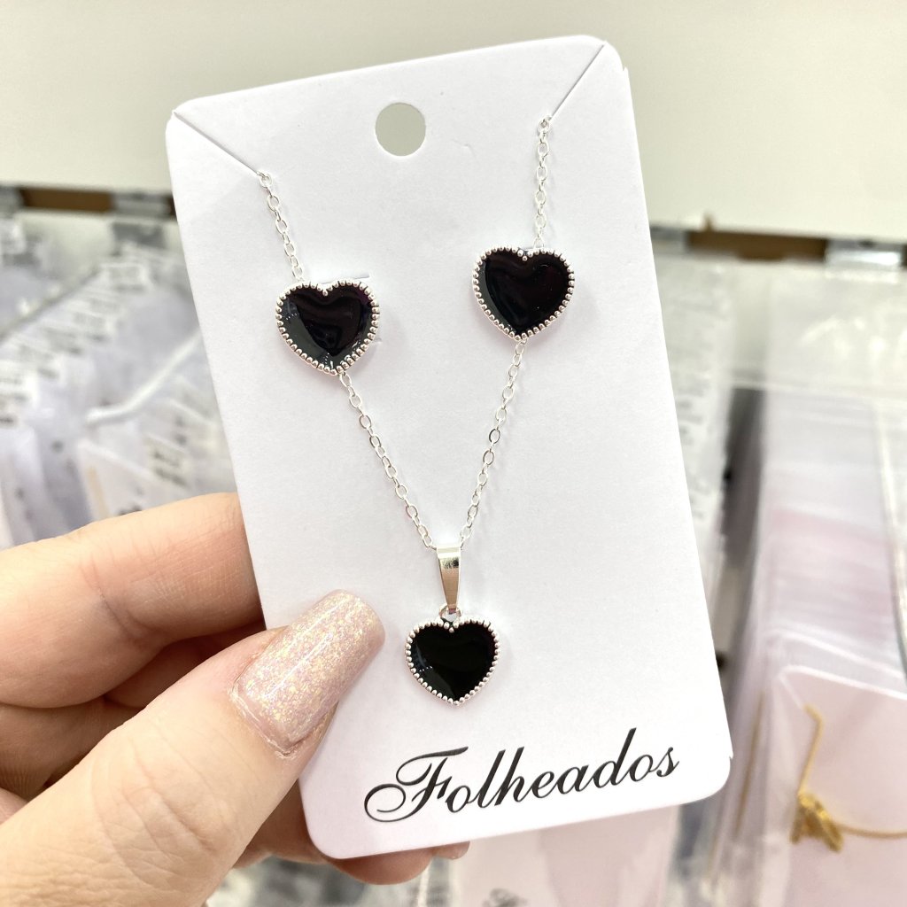 Conjunto colar e brinco prata folheado coração preto 🖤 