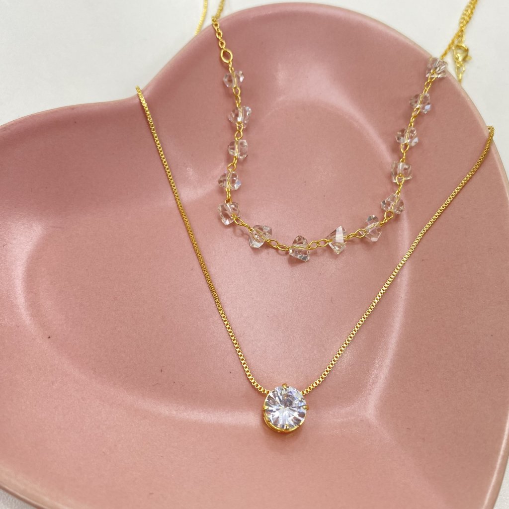 Colar duo dourado fio com pedrinhas incolor e ponto de luz ✨