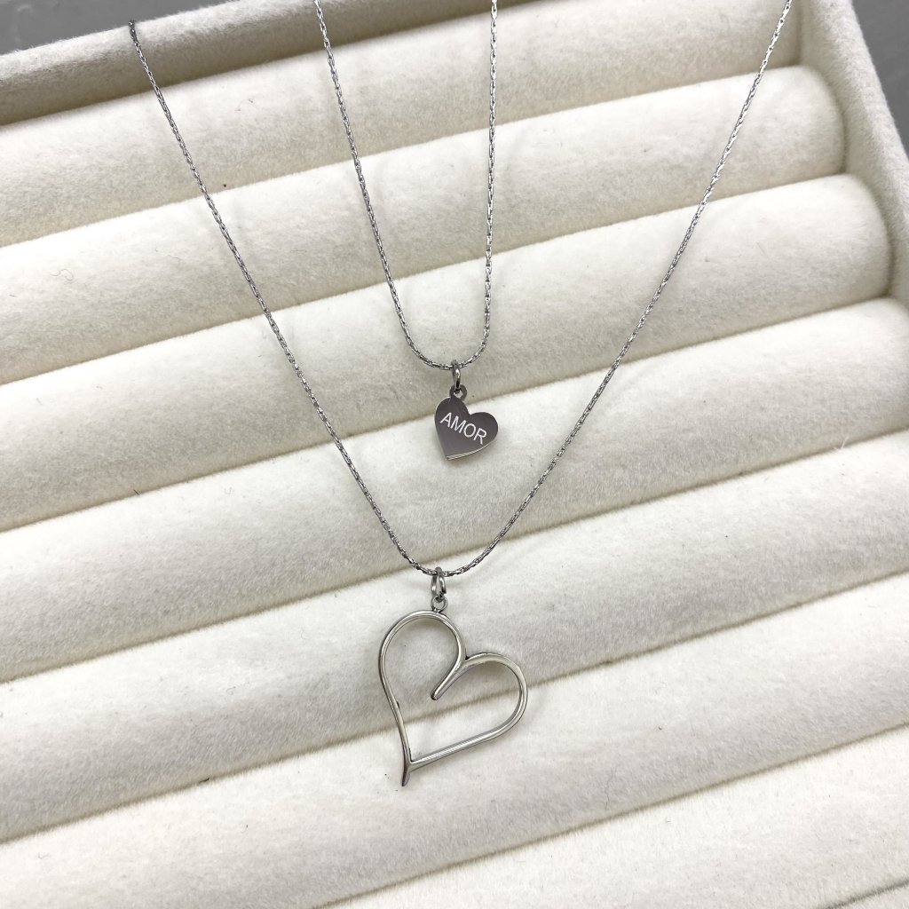 Colar duo aço inox coração Love e coração ✨