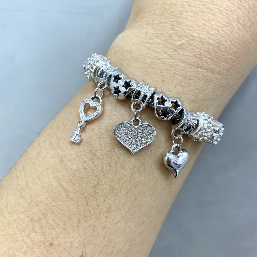 Pulseira Pandora bijoux fina modelo coração e chave ✨