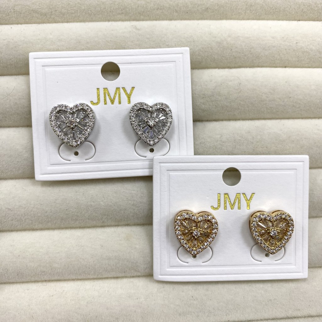 Brinco bijoux fina modelo coração cravejado ✨