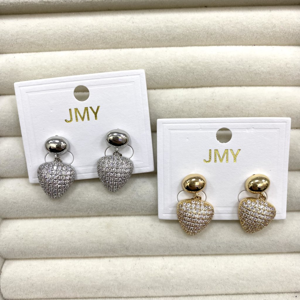 Brinco bijoux fina modelo coração cravejado (pendurado) ✨