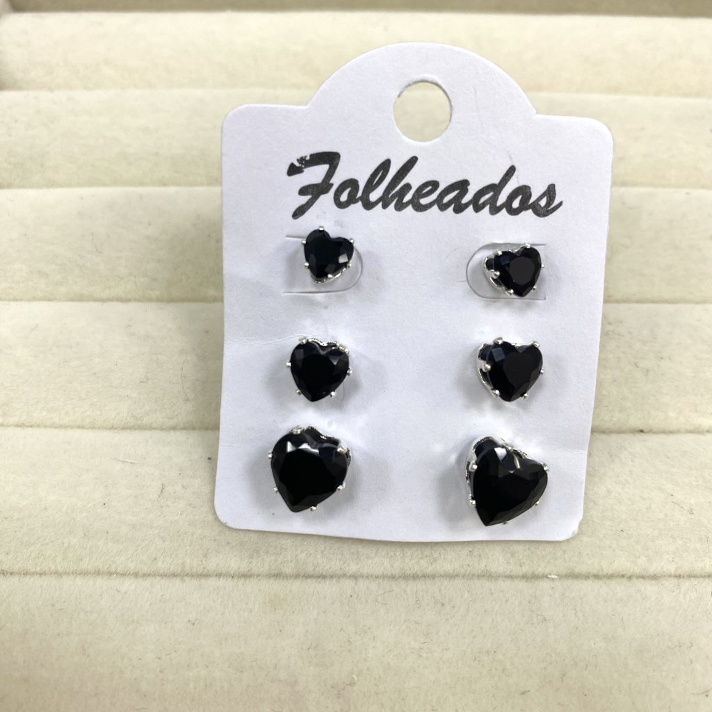 Trio de brincos prata folheado coração preto 🖤
