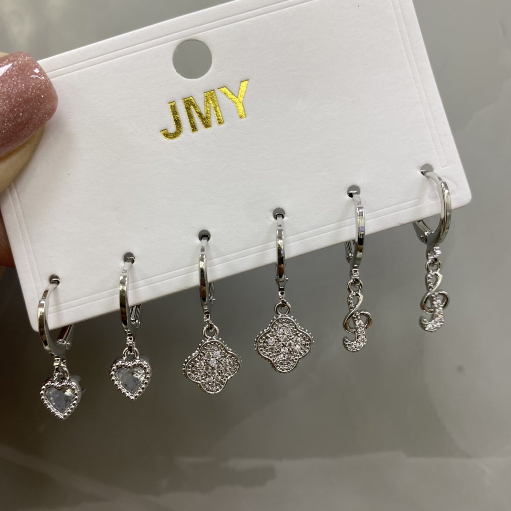Trio de argolas com pingente bijoux fina ✨