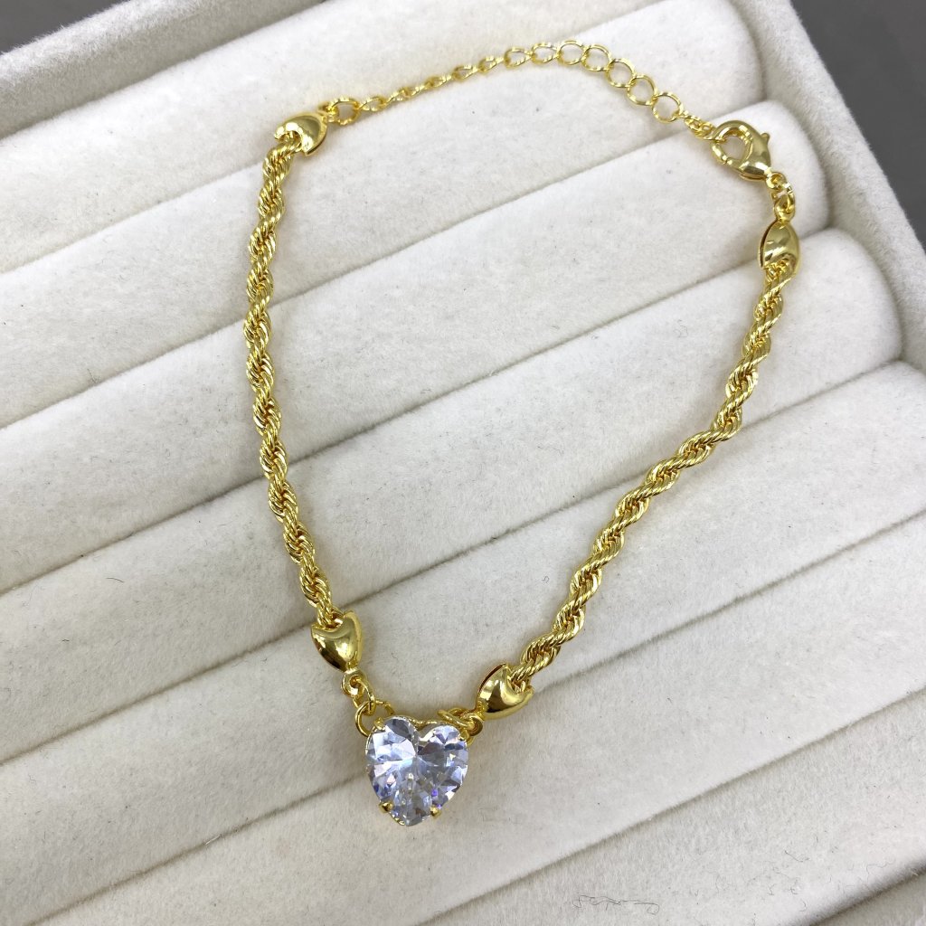 Pulseira dourado folheado fio corda e coração ✨